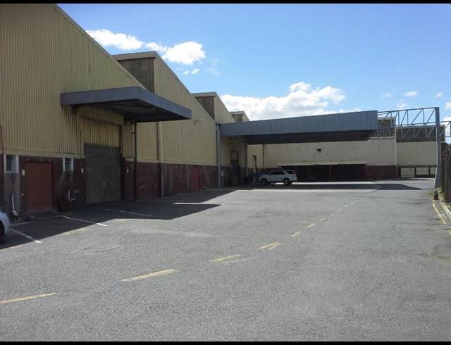 1,500M² FACTORY RENTED IN EPPING INDUSTRIAL